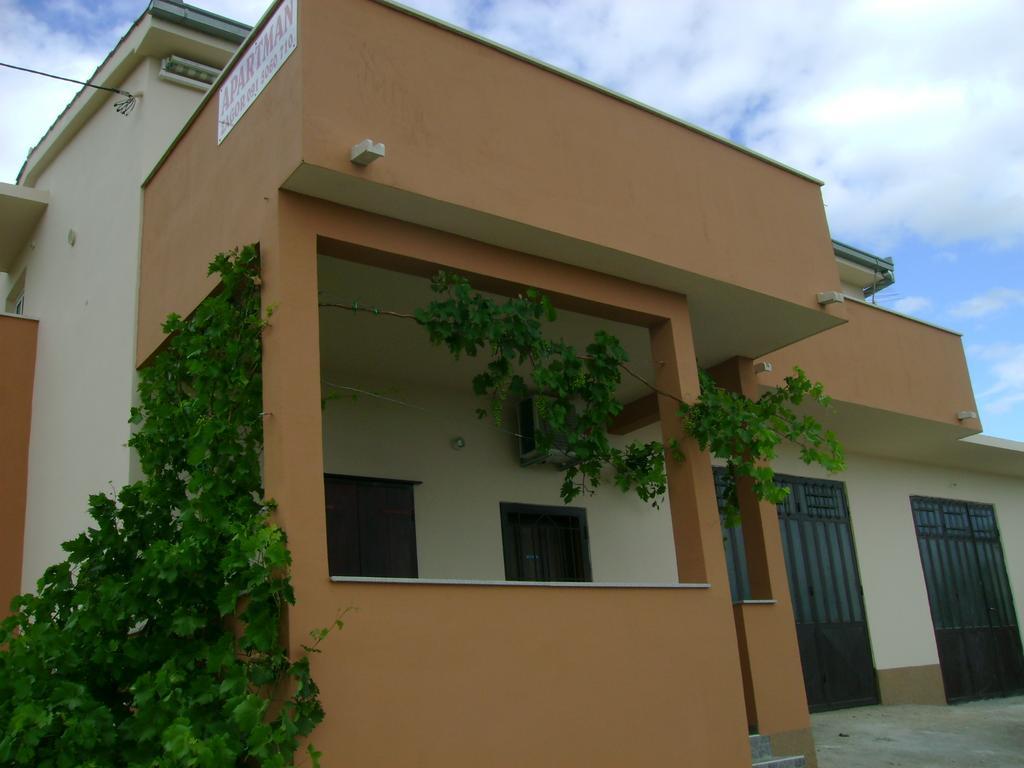 Apartment Zagor Kaštela Chambre photo